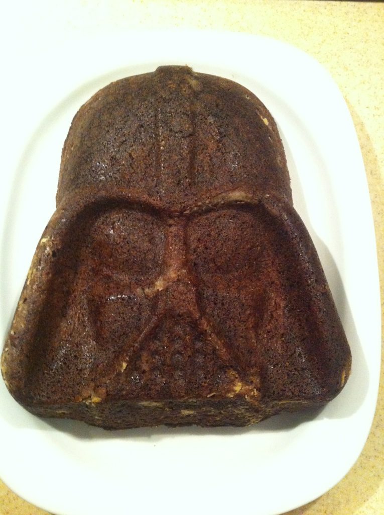 Schokoladenkuchen in Darth-Vader-Form