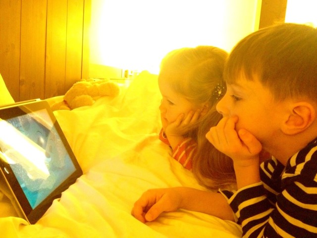 Kinderschutzsoftware, Mediennutzung, Medienerziehung mit Kindern, Fernsehen, Bildschirmzeit, Watchever, iPad