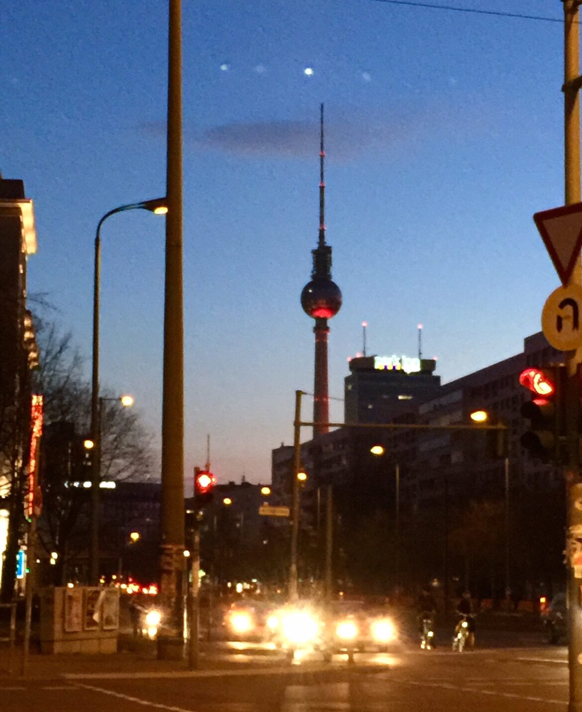 12 von 12, 12v12, draußen nur kännchen, Fernsehturm, Berlinskies