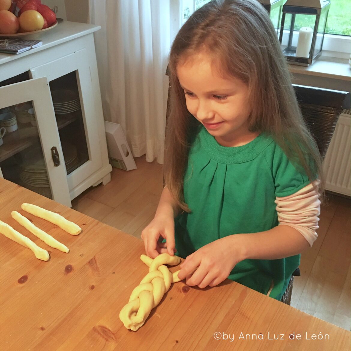 Osternester aus Hefeteig, Familienrezept, Backen mit Kindern, Ostern, Osterrezepte, Osterbräuche