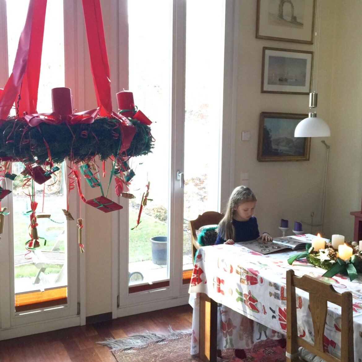 Adventskalender, Adventskranz, basteln, Bastelmuddi, Mommywars, bastelgate, Twitter, bashing, selbstgebastelt, Adventstradition, Adventspäckchen
