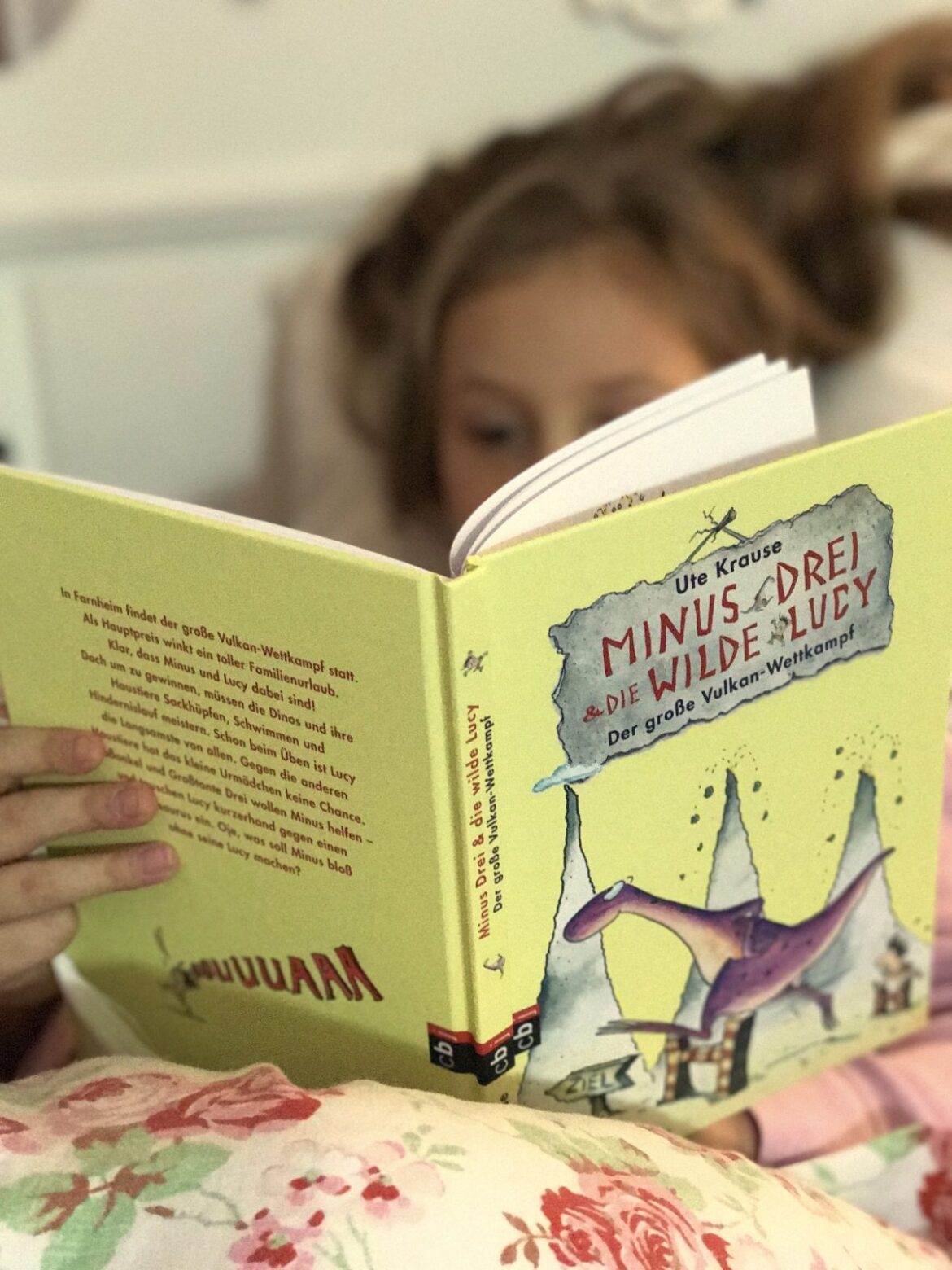 letzer buchtipp zu weihnachten ::: minus drei und die wilde lucy Buchtipp zu Weihnachten, Vorlesen, Minus Drei und die Wilde Lucy, Leben mit Kindern, Lesen macht schlau, Booklove, Buchtipp für Kinder, Geschenketipp, Leseempfehlung, Kinderbücher, Berlinmittemom rezensiert, Rezension, Lieblingsbuch,