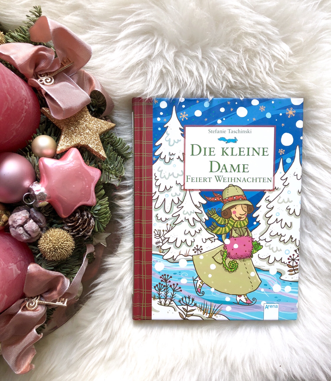 Die kleine Dame feiert Weihnachten | berlinmittemom.com